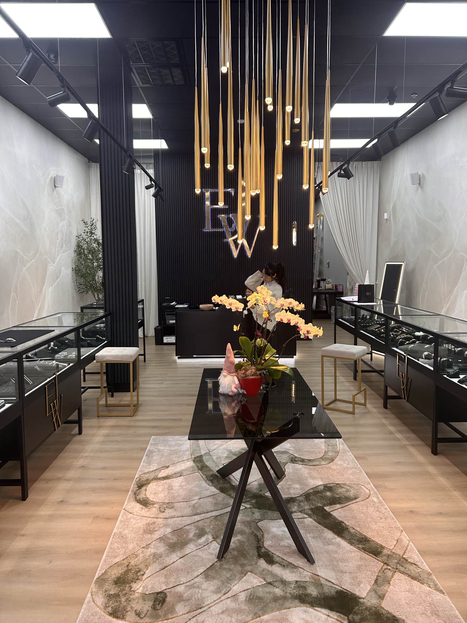 Edward Jewels & Watches store interior